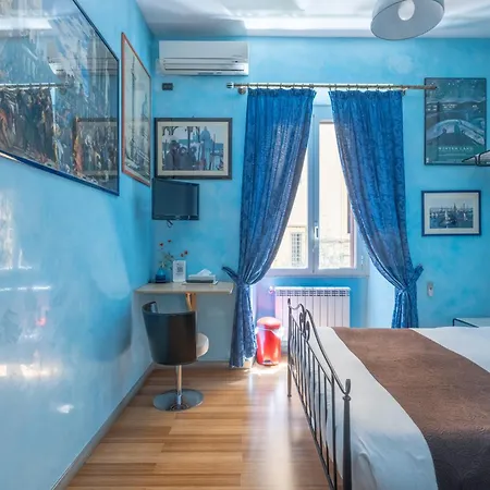 Domusamor Colosseo Bed & Breakfast 4*
