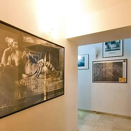 Bed & Breakfast Domusamor Colosseo Rome